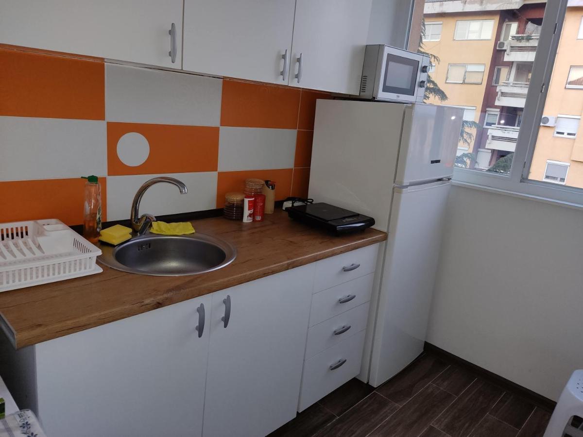 Zozi Urban Studio Skopje Buitenkant foto